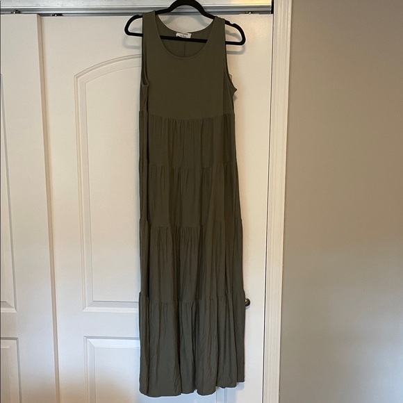 Zenana Outfitters Dresses & Skirts - NWOT! Zenana Olive Green Tiered Tank Top Tiered Maxi Dress